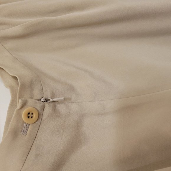 100% Silk flat front skirt by Andrea Viccaro Woman cream color with back slit - Picture 2 of 4